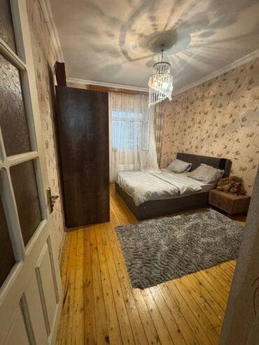 Həyət evləri və villaların satışı: Binəqədi qəs. 3 otaqlı, 100 kv. m — 8