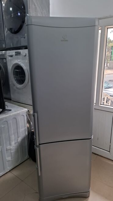 Миксеры: 2 двери Indesit Холодильник Продажа, цвет - Серый