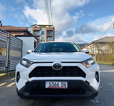 Toyota: Toyota RAV4: 2022 г. — 2