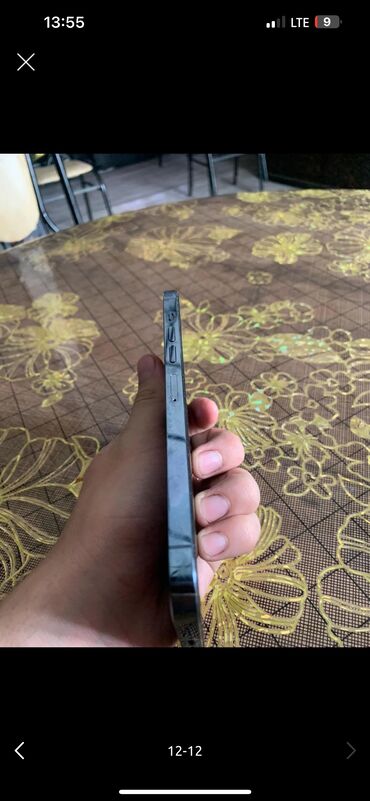 продажа сломанных телефонов: IPhone 13 Pro Max, Б/у, 256 ГБ, Sierra Blue, Зарядное устройство, Защитное стекло, Чехол, 84 %