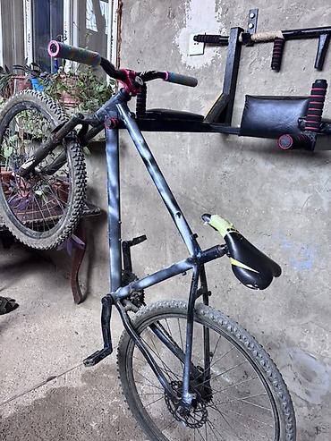 muhərrik velosiped: Velosiped – fərqli dizaynlı custom MTB/kruizer hibridi - Çərçivə: əl — 3