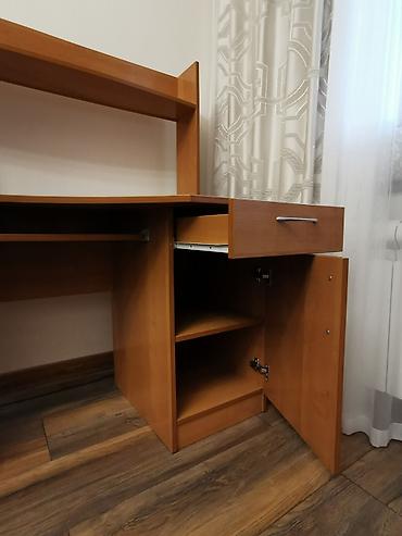 рома: Компьютерный стол, Б/у, С полками — 2
