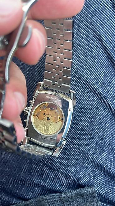 saat gumuş: Parmigiani Fleurier kişi qol saatı Korpusun şüşesi göründüyü kimi — 2
