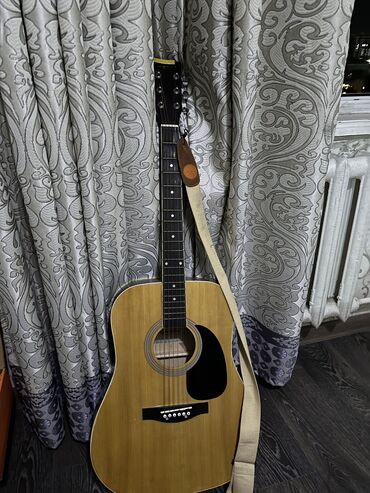 струны для гитары бишкек цена: Продаётся гитара в хорошем состоянии В комплекте ЗАЖИМ ДЛЯ СТРУНЫ ТАК