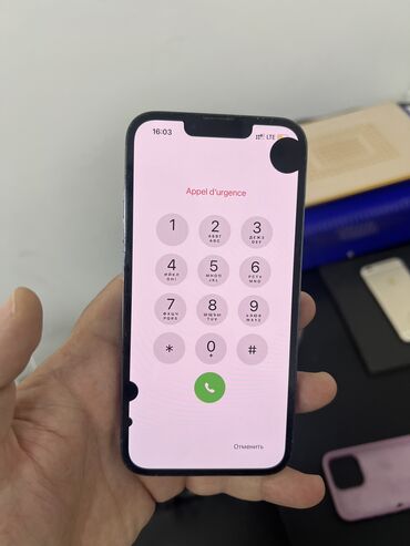 Дисплеи телефонов: İphone 13 pro ləkəli ekran . Original üstdən çıxma