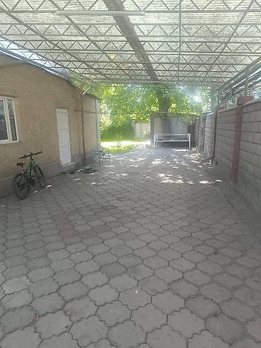 Продаем дом в районе Восточного автовокзала (Куренкеева / Осмонкула) в