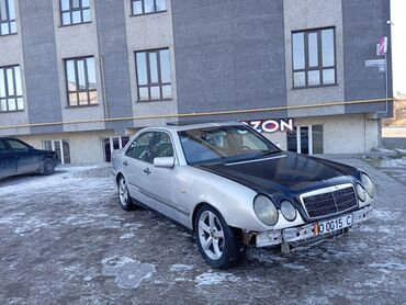 Mercedes-Benz: Mercedes-Benz E-Class: 1995 г., 2.3 л, Автомат, Бензин, Седан