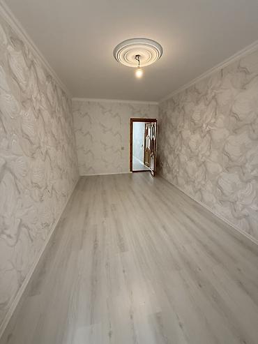 kirayə ev xutor: 🏡 MƏNZİL SATILIR — ABBAS SƏHHƏT, 4-CÜ MİKRORAYON Mənzil 5 mərtəbəli — 10