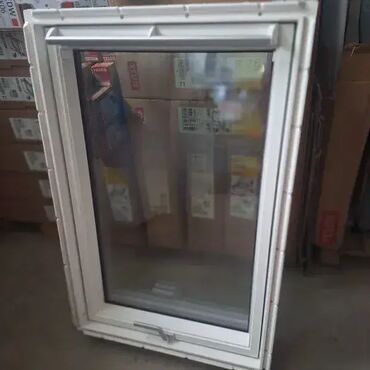 Prozori: Velux panoramski prozor 78x118 🌟 Dimenzije: 78x118 cm Model: VELUX — 10