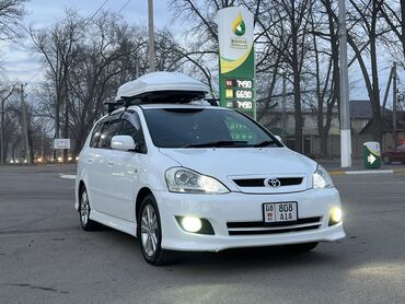 Toyota: Toyota Ipsum: 2004 г., 2.4 л, Автомат, Газ, Минивэн