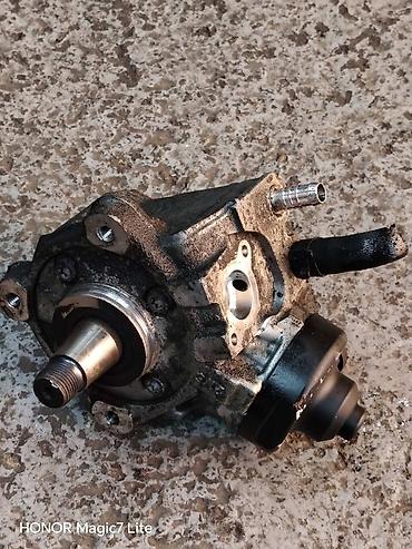 orginal: Pasat b7 pumpa visokog pritiska 2.0 TDI 140 — 1