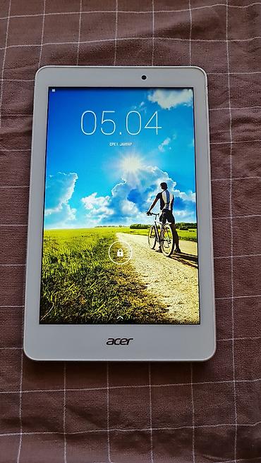 Tableti: Acer Iconia tablet – bela prednja strana, srebrna zadnja maska sa — 14