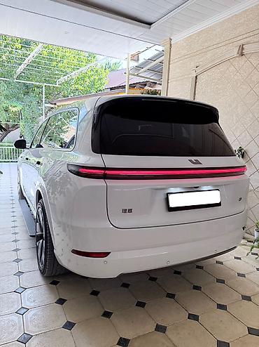 купить китайский автомобиль: Lixiang L9: 2025 г., 1.5 л, Автомат, Гибрид, Внедорожник — 4