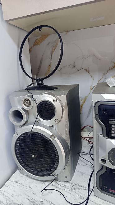 Minidisk və disk pleyerlər: LG firması orginal 3 disk yeri aux var mikrafon yeri var işlək — 2