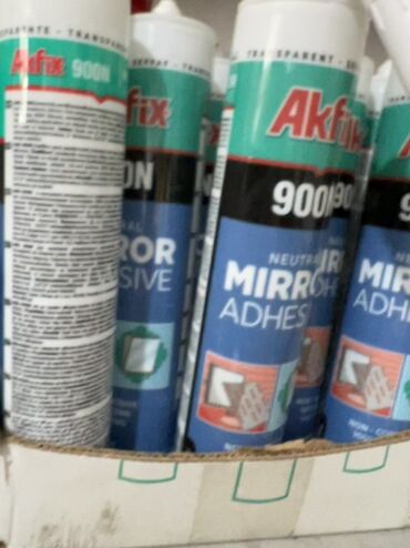 плиточный клей: Клей-герметик Akfix 900N, предназначенный для зеркал. Этот нейтральный