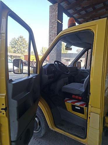 кенгурятник на вольво fh12: Легкий грузовик, Volkswagen, Стандарт, 3 т, Б/у — 5