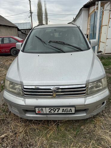 исфана машина: Mitsubishi Space Wagon: 1999 г., 2.4 л, Механика, Бензин, Вэн/Минивэн