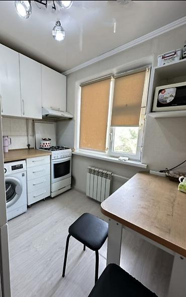 Продажа квартир: 2 комнаты, 44 м², 5 мкр 104 серия, 4 этаж — 3