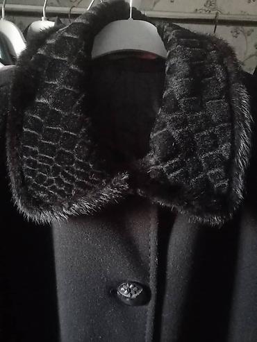 Вечерние платья: Нарядное кружевное платье и женское демисезонное пальто. Платье: - — 5