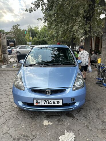 колф 3: Honda Fit: 2002 г., 1.3 л, Вариатор, Бензин, Хетчбек