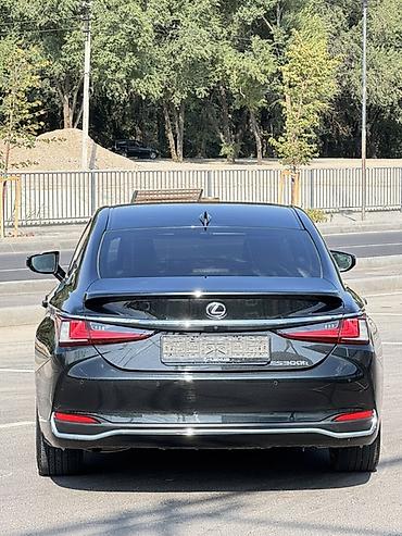 лексус лента: Lexus ES: 2024 г., 2.5 л, Автомат, Гибрид, Седан — 5