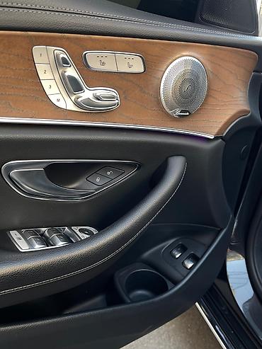 mcv 30: Mercedes-Benz E-Class: 2021 г., 2 л, Электромобиль, Седан — 6