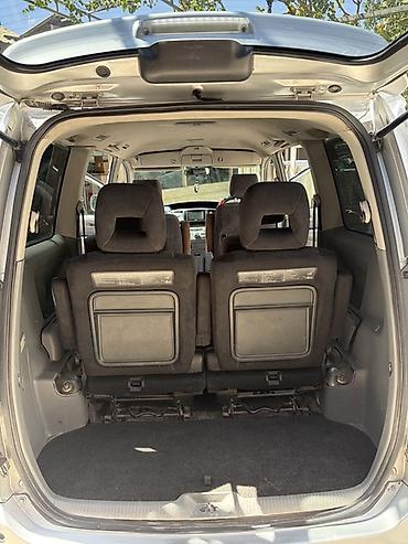 фарко: Toyota Voxy: 2005 г., 2 л, Бензин, Минивэн — 10