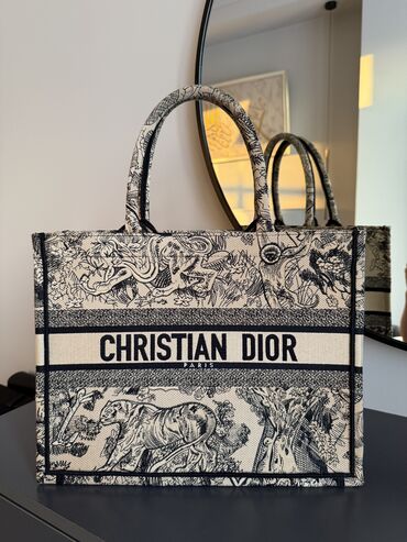 женские шорты: Сумка Christian Dior, шопер. В новом состоянии. Покупала за 22.000