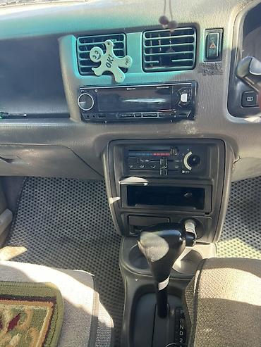 demio sport: Mazda Demio: 1997 г., 1.3 л, Автомат, Бензин, Минивэн — 6