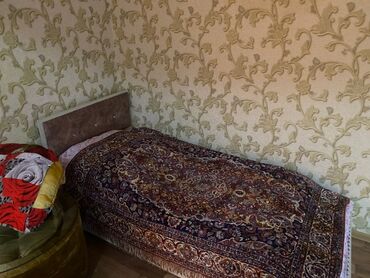 tek kravat işlenmiş: İşlənmiş, Təknəfərlik çarpayı, Bazasız, Matras ilə