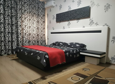 Посуточная аренда квартир: 1 комната, Постельное белье, Кондиционер, Парковка — 1