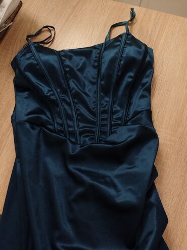 plave duge haljine: Bоја - Maslinasto zelena, Večernji, maturski, Na bretele