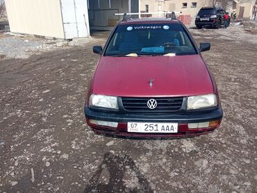 акумлятор на авто: Volkswagen Vento: 1992 г., 1.8 л, Механика, Бензин, Седан