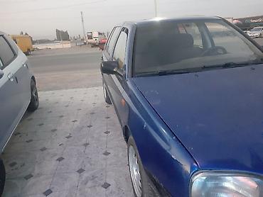 Продажа авто: Volkswagen Golf: 1994 г., 1.6 л, Механика, Бензин, Хэтчбэк — 2