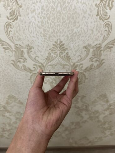 Apple iPhone: IPhone Xs, Б/у, 64 ГБ, Золотой, Зарядное устройство, Коробка, Наушники — 2