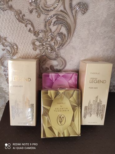 Ətriyyat: Faverlik şirkətinə məxsus qalıcı etirler 50ml və 30ml