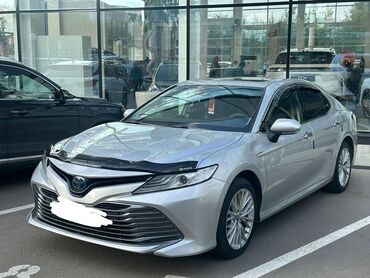 срочный скупка авто: Toyota Camry: 2018 г., 2.5 л, Автомат, Гибрид, Седан