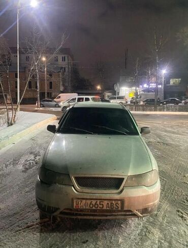 автомобили матиз: Daewoo Nexia: 1996 г., 1.5 л, Механика, Бензин, Седан