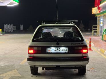 Volkswagen: Volkswagen Passat Variant: 1988 г., 1.8 л, Механика, Бензин, Универсал — 7