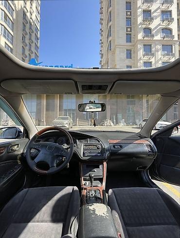 240: Honda Accord: 2002 г., 1.8 л, Автомат, Бензин, Седан — 2