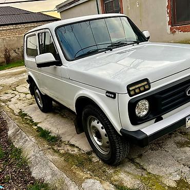 VAZ (LADA): VAZ (LADA) 4x4 Niva: 1.7 l | 2010 il Ofrouder/SUV — 3