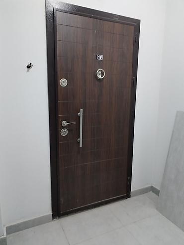 giris qapisi: Dəmir giriş qapısı – taxta teksturalı dekor panel - Material: Möhkəm — 1