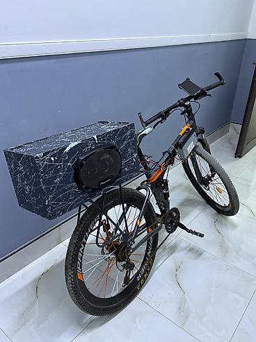 Velo yaxşı vəziyyətdədir Arxada gördüyünüz qutuda satılır üstündə