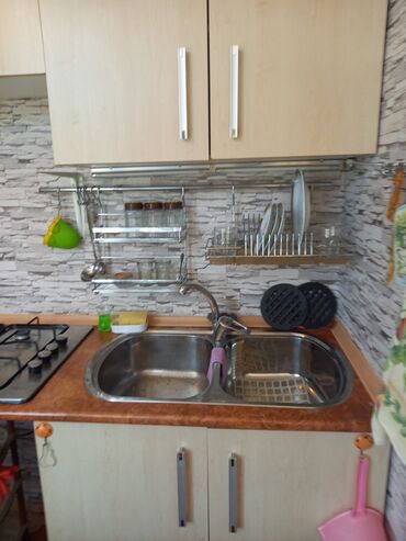 Uzunmüddətli kirayə evlər: 27 kv. m, 2 otaqlı -da lalafo.az — 10 Uzunmüddətli kirayə evlər: 27 kv. m, 2 otaqlı — 10