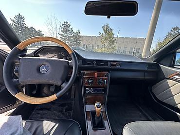 Mercedes-Benz: Mercedes-Benz E-Class: 1988 г., 2.3 л, Ручные, Бензин, Купе — 10