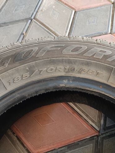 зимние шины на ниву 21214: Зимняя шина 185/70 R14 88T - Размер: 185/70 R14 - Индекс