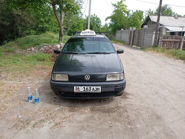 Volkswagen: Volkswagen Passat: 1991 г., 1.8 л, Механика, Бензин, Универсал