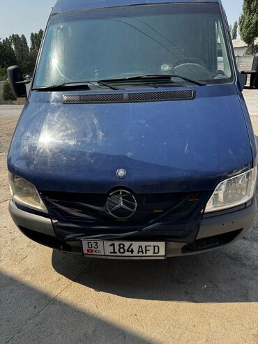 машина керек: Жеңил жүк ташуучу унаа, Mercedes-Benz, Стандарт, 3 т, Колдонулган