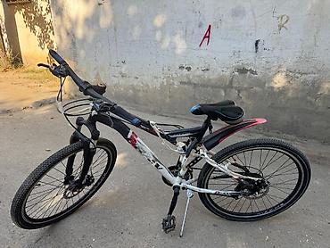 Велосипеды: Б/у Городской велосипед Cannondale, 26", скоростей: 24 — 6