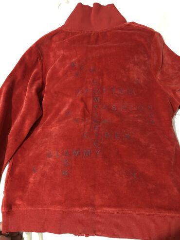 jader parfem cena: Abercrombie & Fitch, M (EU 38), color - Red